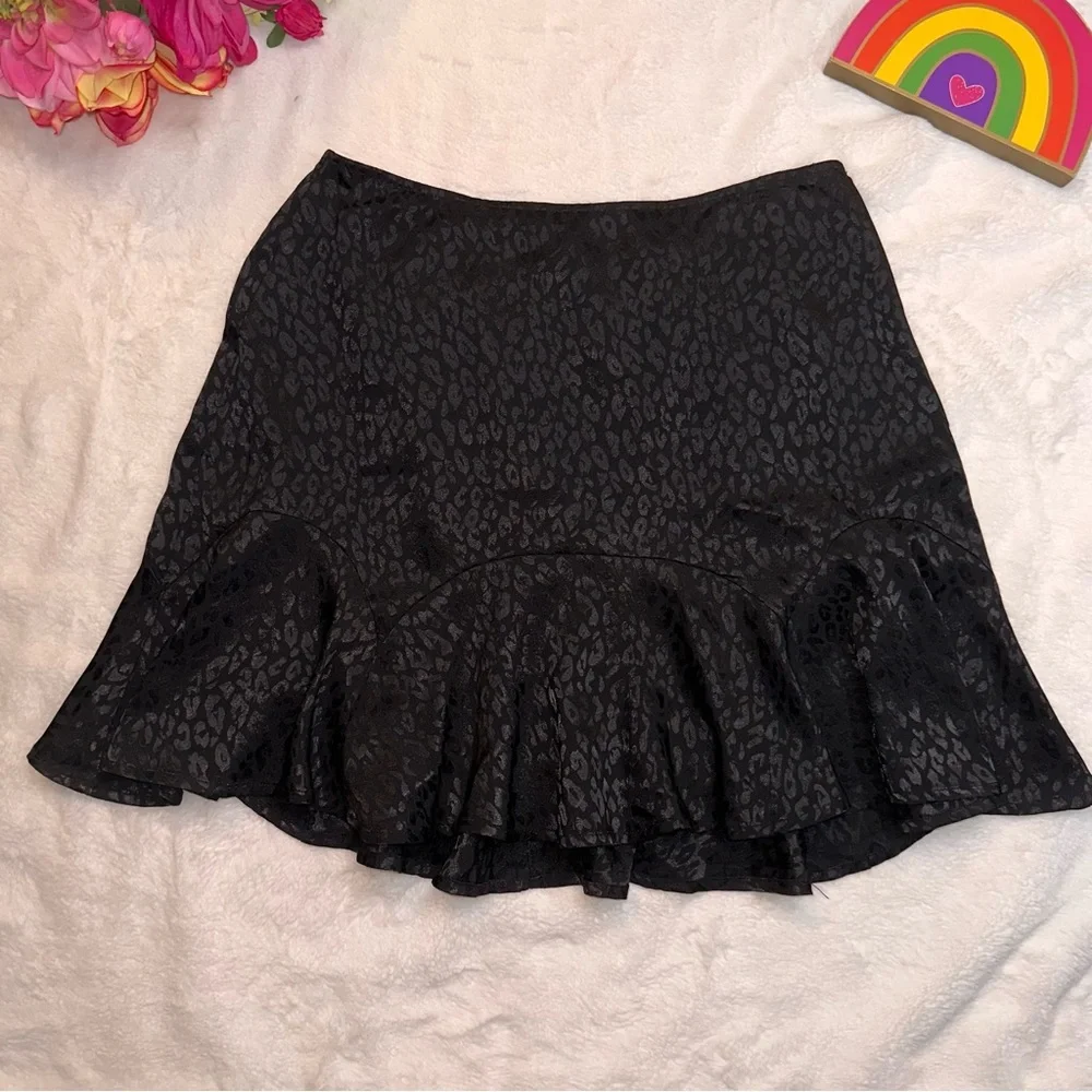 Black cheetah print skater skirt - Picture 14 of 17